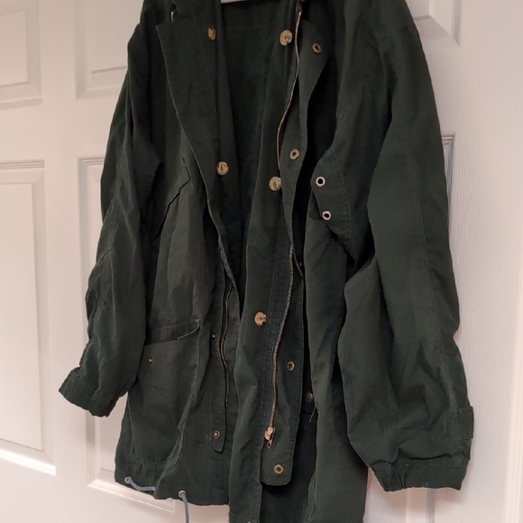 Men's Green Light Jacket - Picture 3 of 7